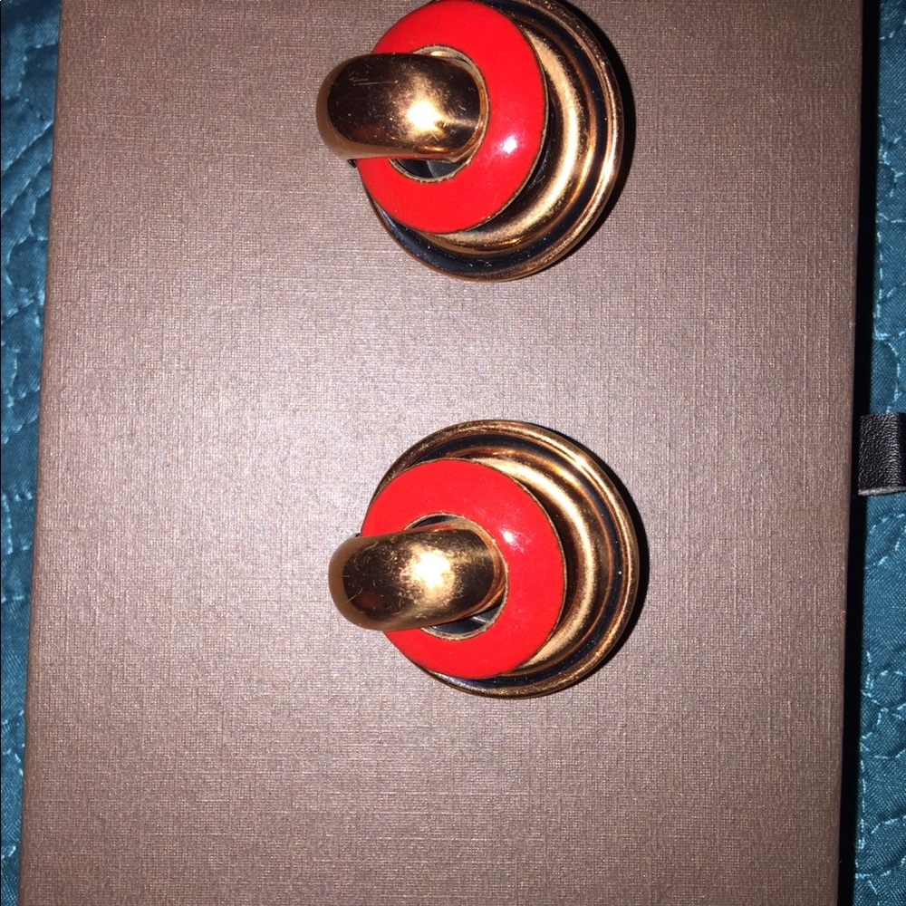 A pair of Matisse earrings clip on - Picture 1 of 4